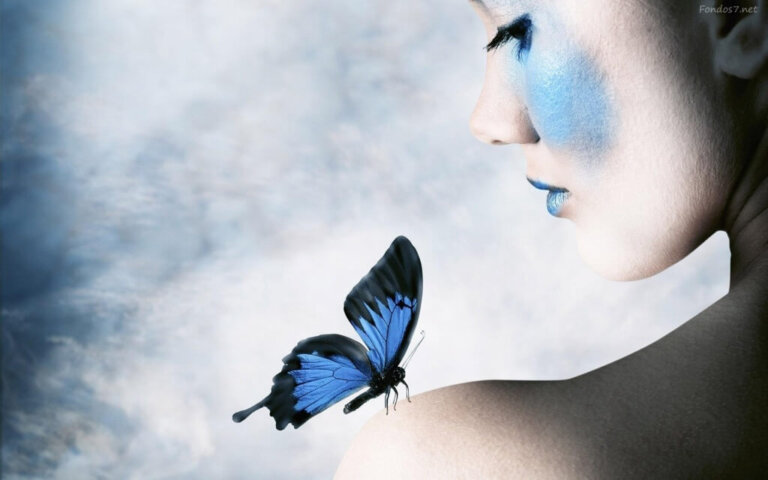 mulher-com-borboleta