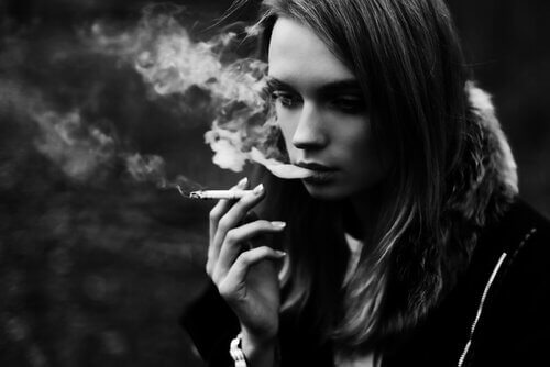 O que a fumaça do cigarro nos impede de enxergar