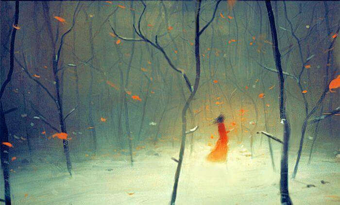 Mulher passeando em bosque