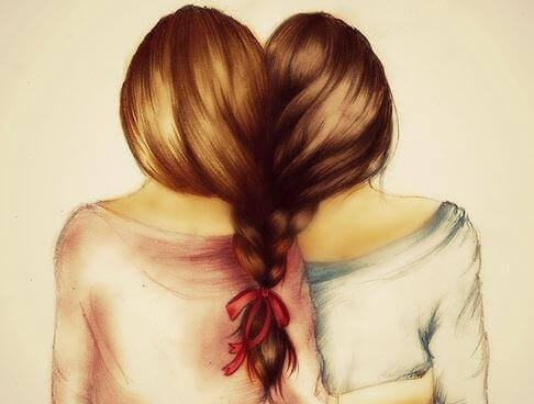 Amigas abraçadas