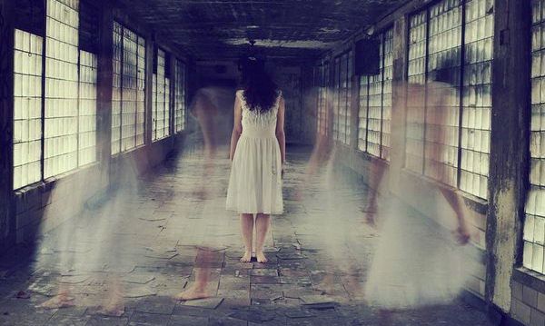 mulher-sombras
