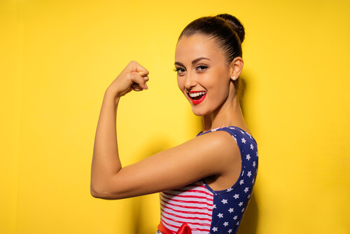 mulher-solteira-feliz