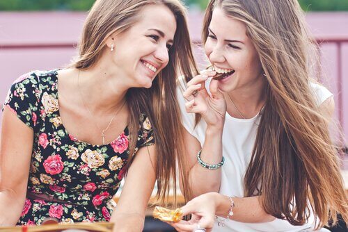 Amigas-sorrindo