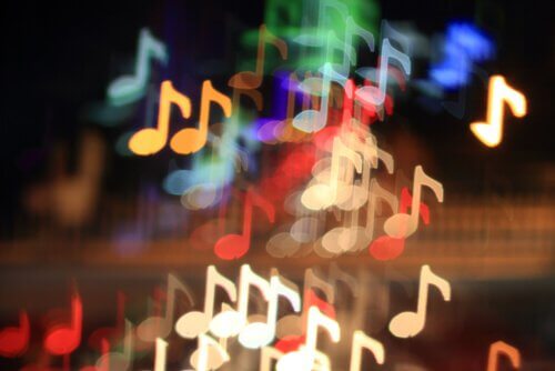 Notas-de-música-coloridas