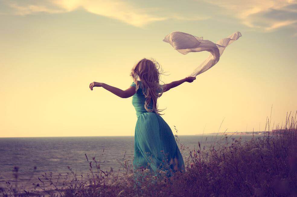 mulher-feliz