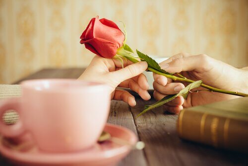 rosa_amor 6 maneiras de dizer “te amo” sem palavras