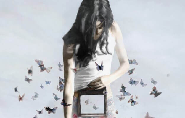mulher-caixa-borboletas-enfrentar-mundo
