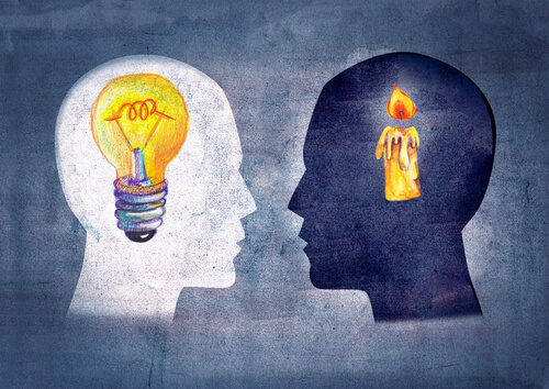 pessoas com ideias diferentes