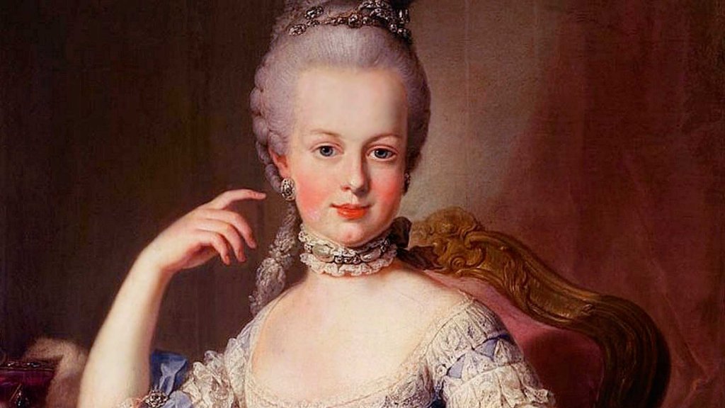 maria-antonieta-cabelos-grisalhos