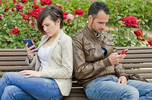 As redes sociais podem acabar com o seu relacionamento
