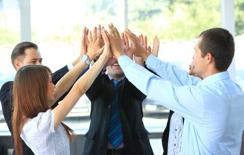 ambiente-de-trabalho-amigavel Um bom ambiente de trabalho transforma a obrigação em prazer