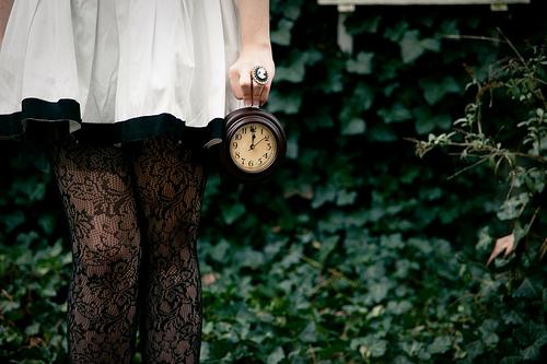 mulher-com-relogio O que aconteceu é a única coisa que poderia ter acontecido