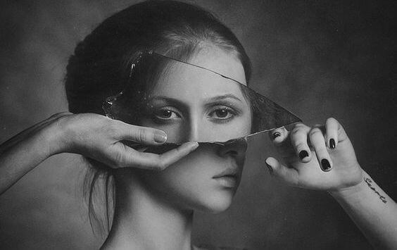 mulher-reflexo