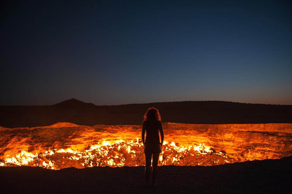 mulher-cratera-de-fogo Depois de certos infernos, nem todo demônio queima
