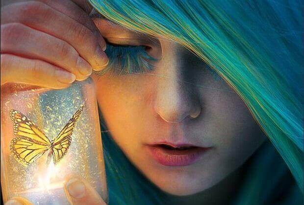 mulher-lamparina-borboleta