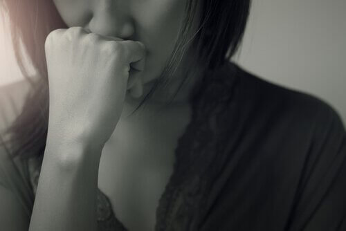adolescente-triste-por-culpa