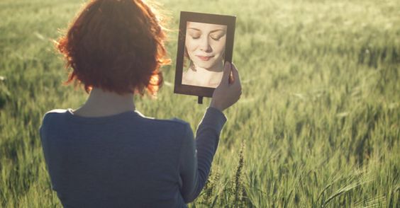 mulher-com-baixa-autoestima