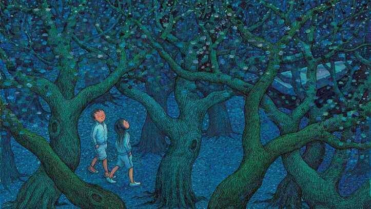 casal-caminhando-floresta