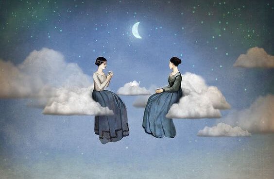 mulheres-conversando-lua Valorize as pessoas pela forma como tratam você, não pelas suas crenças