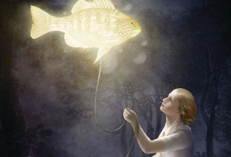 mulher-peixe-iluminado
