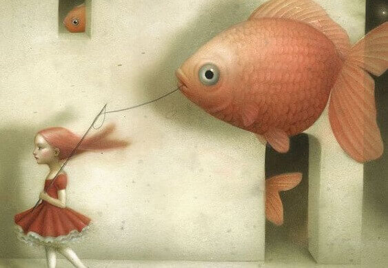 menina-carregando-peixe Nem tudo que vem, convém
