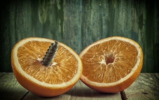 metade-da-laranja-machuca