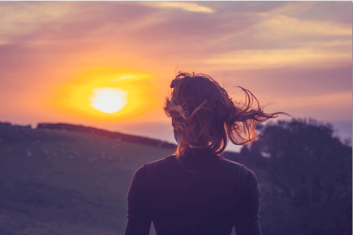 mulher-nascer-do-sol