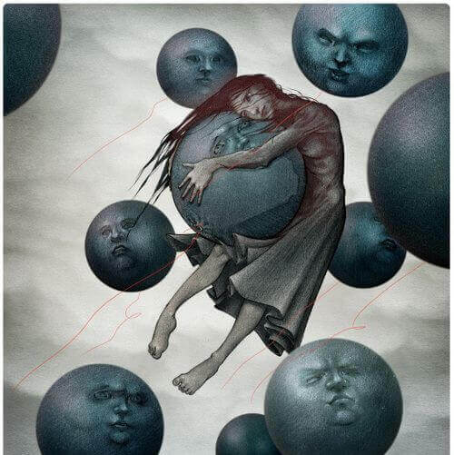 mulher-lua-com-rostos