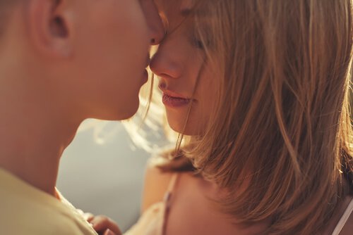 Segundo a ciência, com quantas pessoas "deveríamos" ter relações sexuais?