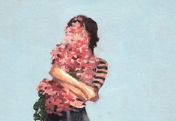 mulher-segurando-flores