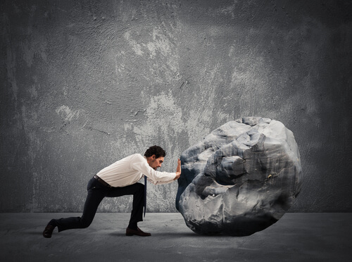 No meio do caminho tinha uma pedra