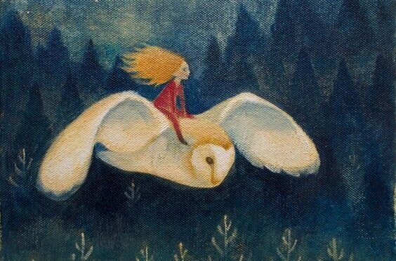 Mulher voando em coruja