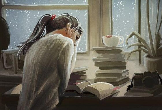 Mulher estudando para construir o seu sucesso