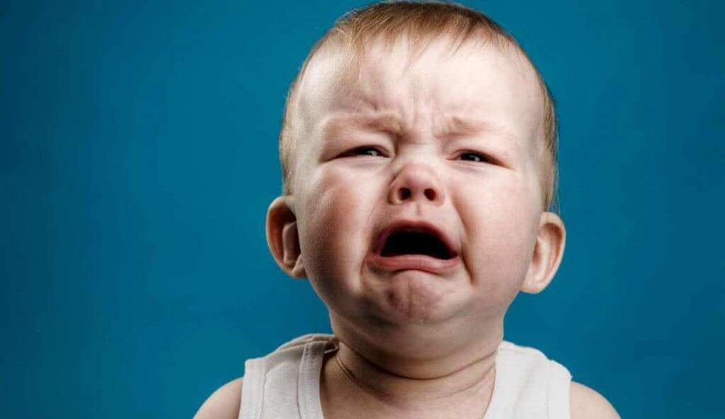 Apego evitativo nas crianças