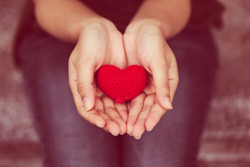 Comunicação empática: a arte de dar com o coração