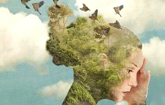 Mulher com pássaros e natureza na cabeça