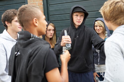 Como lidar com adolescentes rebeldes?