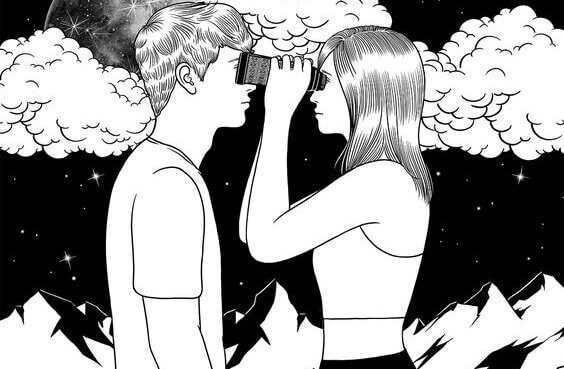 Casal se olhando nos olhos com binóculo