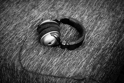 Fone de ouvido para ouvir música