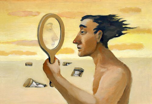 Homem se olhando no espelho em deserto