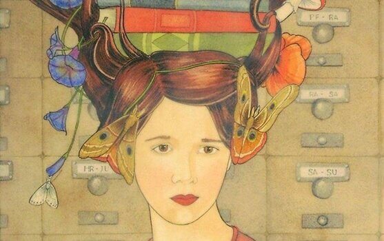 Mulher com borboletas e livros na cabeça