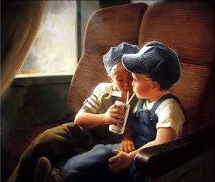 Crianças dividindo bebida em trem