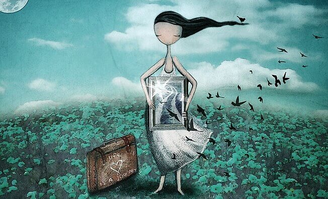 Menina segurando um quadro