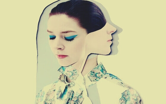 Mulher com dois rostos