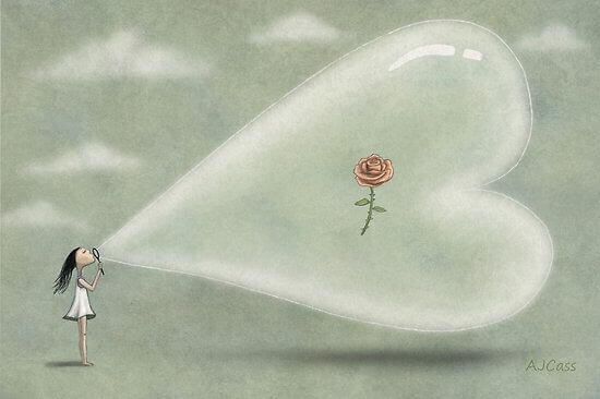 Mulher soprando bolha de sabão com flor no centro