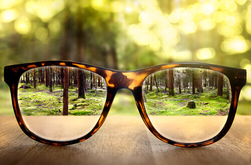 Óculos para enxergar com nitidez