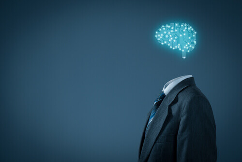 homem-com-cerebro-de-luzes Modelo de inteligência de Cattell: inteligência fluente e cristalizada