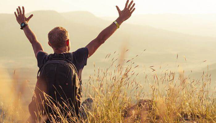 A liberdade de viajar sozinho