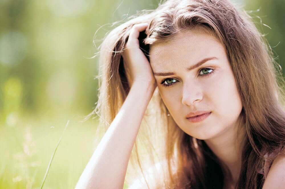 Mulher passando por crise