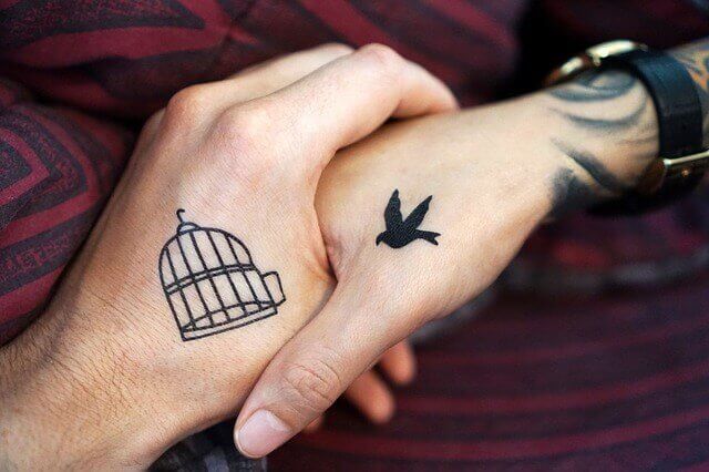 Tatuagens nas mãos